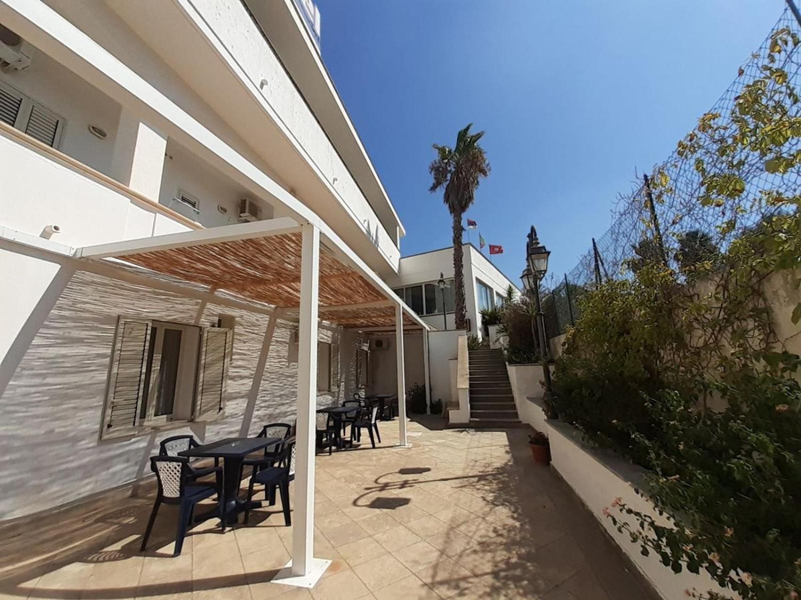 Picchio Hotel Pescoluse Marina Di Pescoluse Ngoại thất bức ảnh